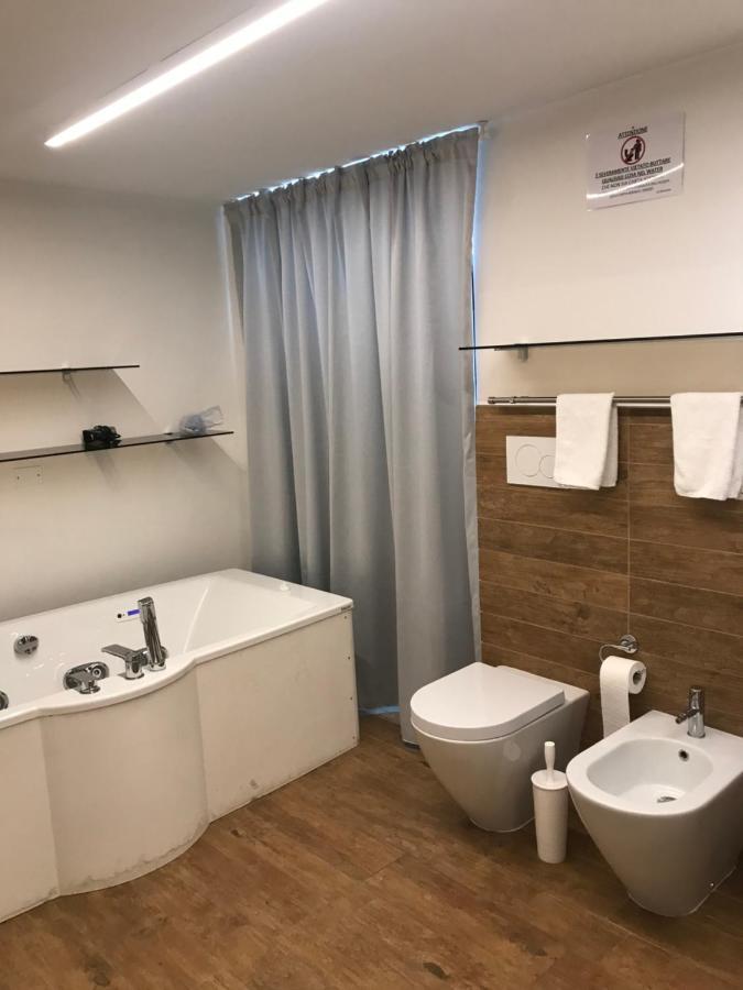 L'Alloggio Del Capitano Viareggio Exterior foto
